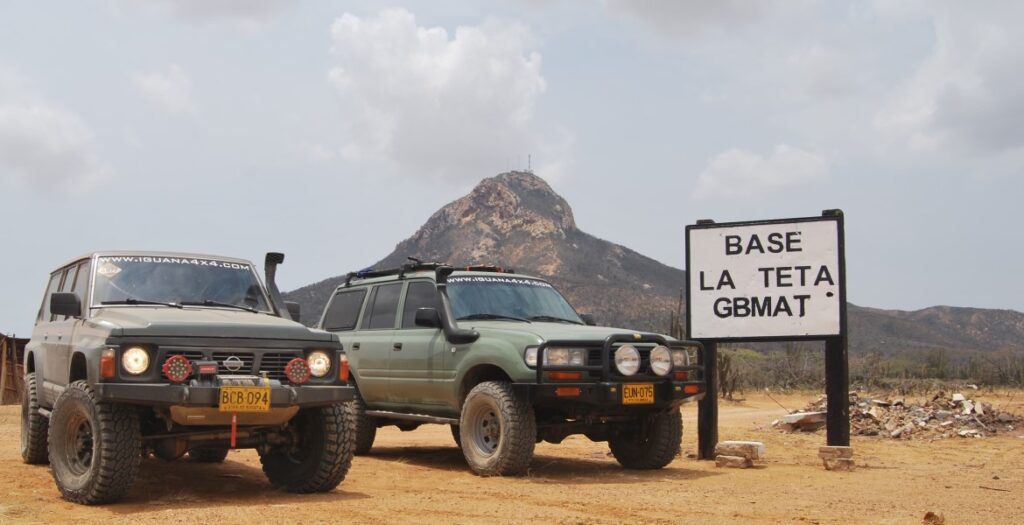 Toyota FZJ80 y Patrol Y60 - Cerro de la teta - La Guajira